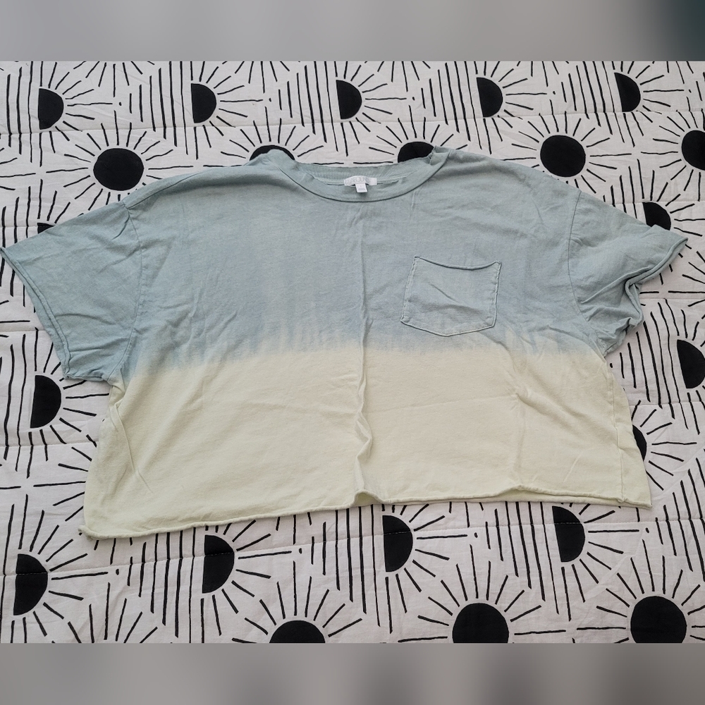 cropped tee